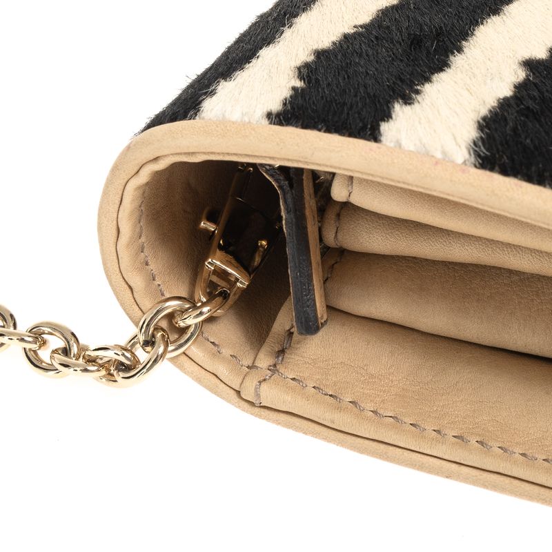 Bolsa-Gucci-Clutch-Broadway-Pelos-Animal-Print