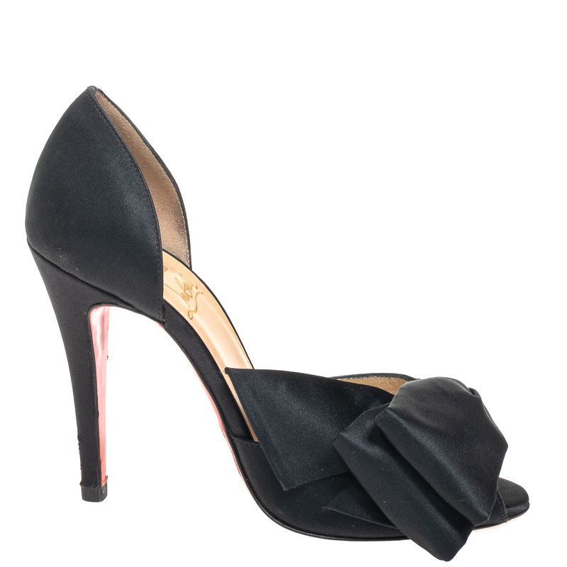78935-Sapato-Christian-Louboutin-Laco-Cetim-Preto-1.JPG