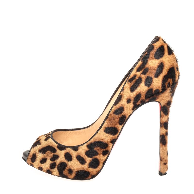 79016-Sapato-Christian-Louboutin-Peep-Toe-Pelos-Animal-Print-3.JPG