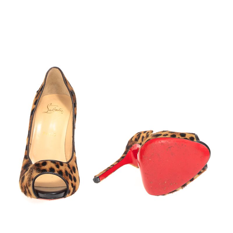 79016-Sapato-Christian-Louboutin-Peep-Toe-Pelos-Animal-Print-5.JPG