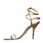 Sandalia-Stuart-Weitzman-Metalizado-Dourado