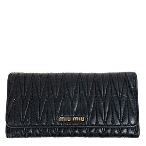 Carteira Miu Miu Matelassê Preto