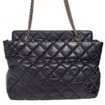 Bolsa-Chanel-Reissue-2.55-Tote-Matelasse-Marinho