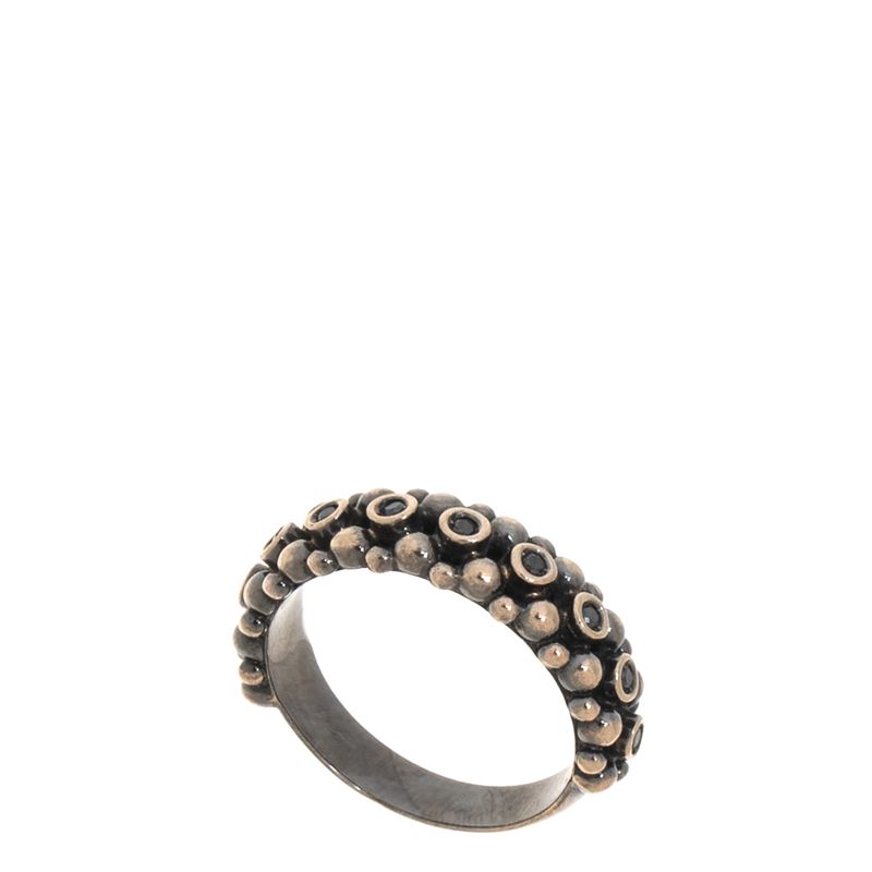 Anel-Carla-Amorim-Meia-Alianca-Composicao-Ouro-e-Diamante-Negro