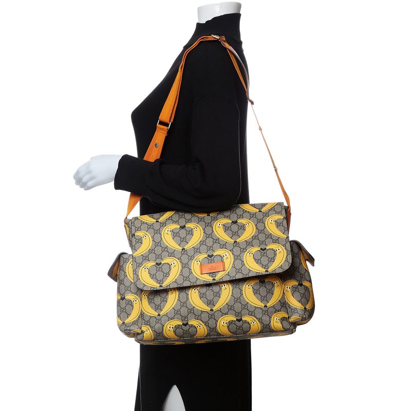 Bolsa-Gucci-Maternidade-GG-Supreme-Nina-Dzyvulska