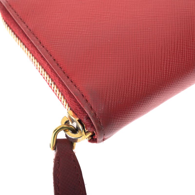 Carteira-Prada-Longa-Saffiano-Vermelha
