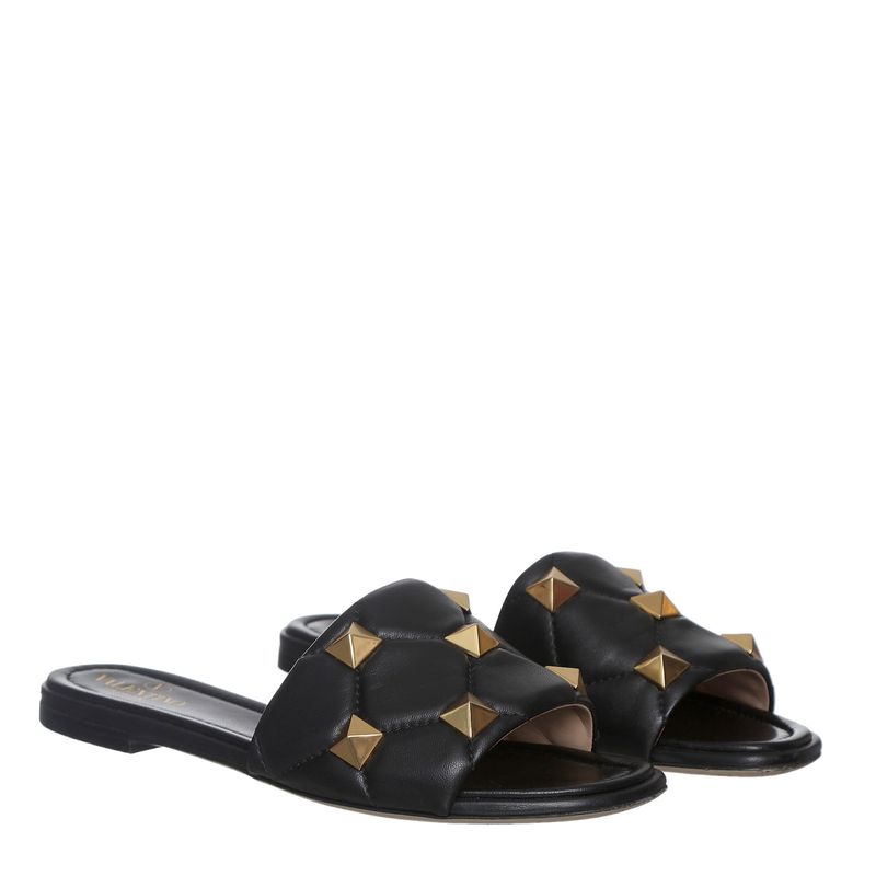 Sandalia-Valentino-Garavani-Rasteira-Roman-Stud-Preta