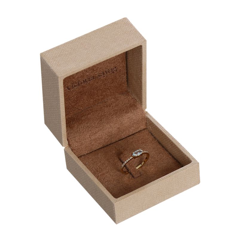 Anel-Vitoria-Sayeg-Solitario-Canoa-em-Ouro-18K-e-Agua-Marinha