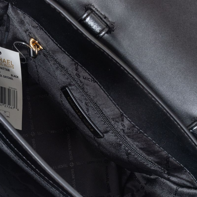 Bolsa-Michael-Kors-com-Alca-de-Mao-Preta