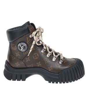Bota Louis Vuitton Coturno Ruby Flat Ranger Monograma