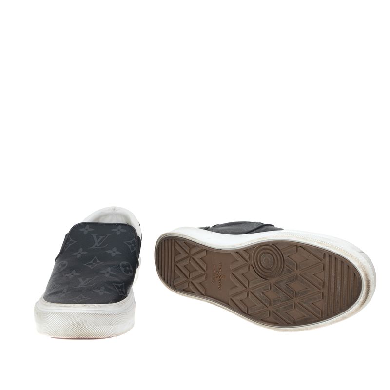 Tenis-Louis-Vuitton-Slip-On-Monograma-Grafite
