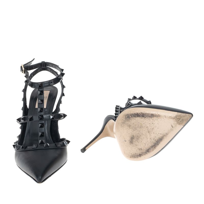 Scarpin-Valentino-Garavani-Rockstud-Preto