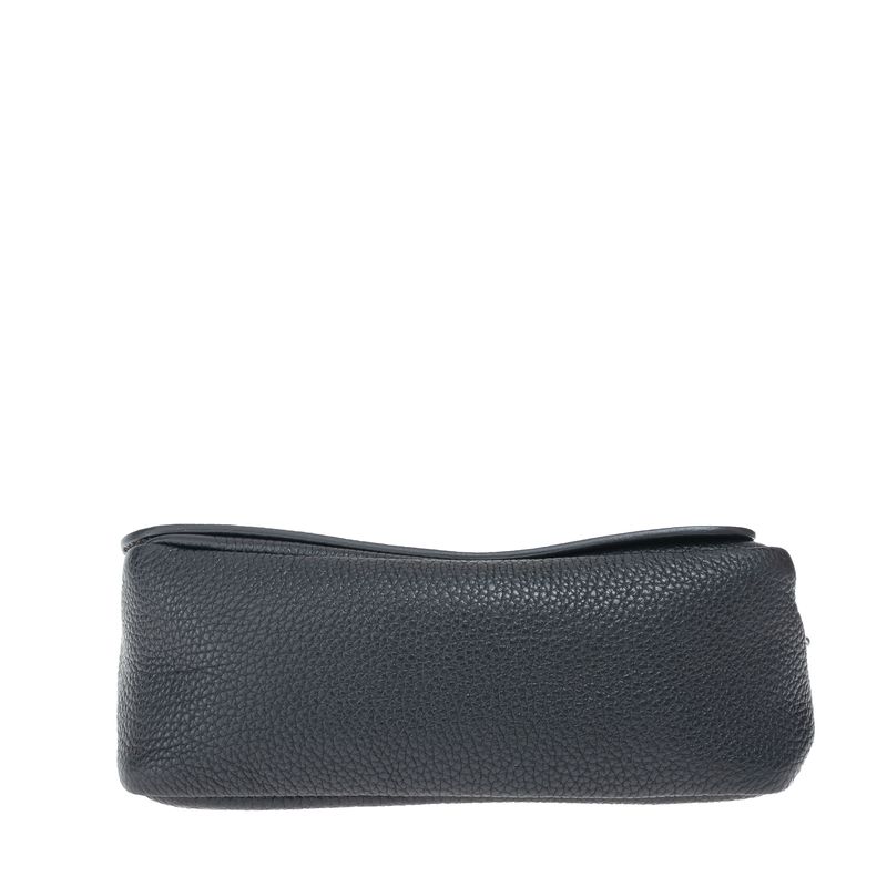 Bolsa-Prada-Flou-Flap-Preta