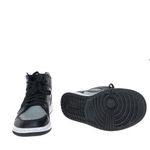 Tenis-Nike-Air-Jordan-Cinza-e-Preto