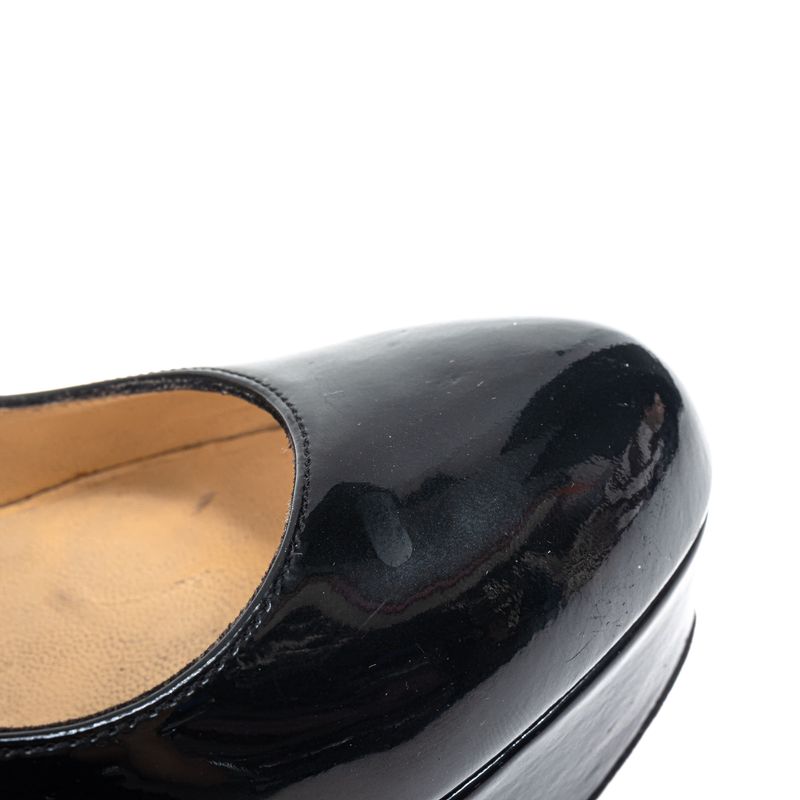 79915-Sapato-de-Salto-Christian-Louboutin-Verniz-Preto-7.JPG