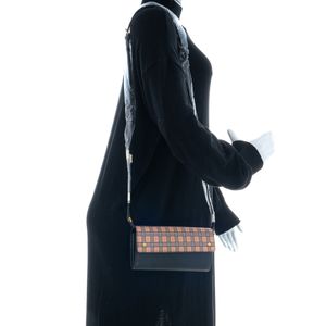 Bolsa Burberry WOC Henley House Check e Couro Preto