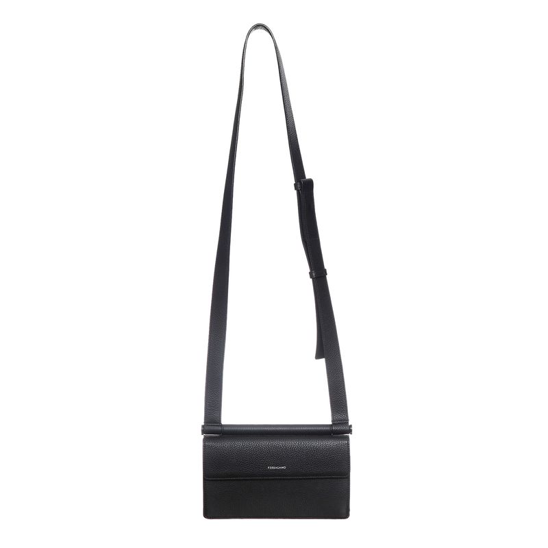 Bolsa-Salvatore-Ferragamo-Messenger-Multipocket-Preta