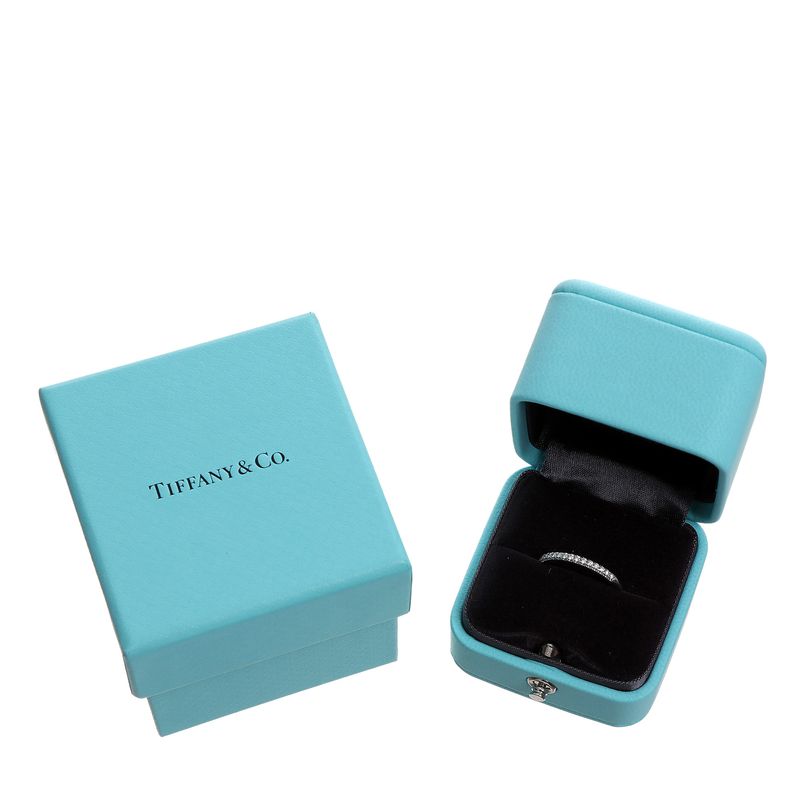 Anel-Tiffany---Co-Half-Eternity-Platina-e-Diamantes