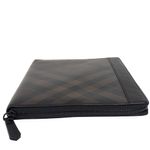 Porta-Ipad-Burberry-Housecheck-Escuro