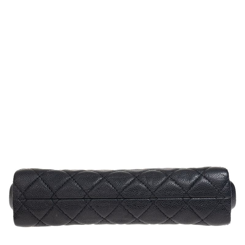 Bolsa-Chanel-Clutch-Caviar-Preta