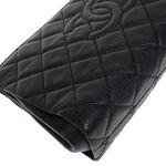Bolsa-Chanel-Clutch-Caviar-Preta