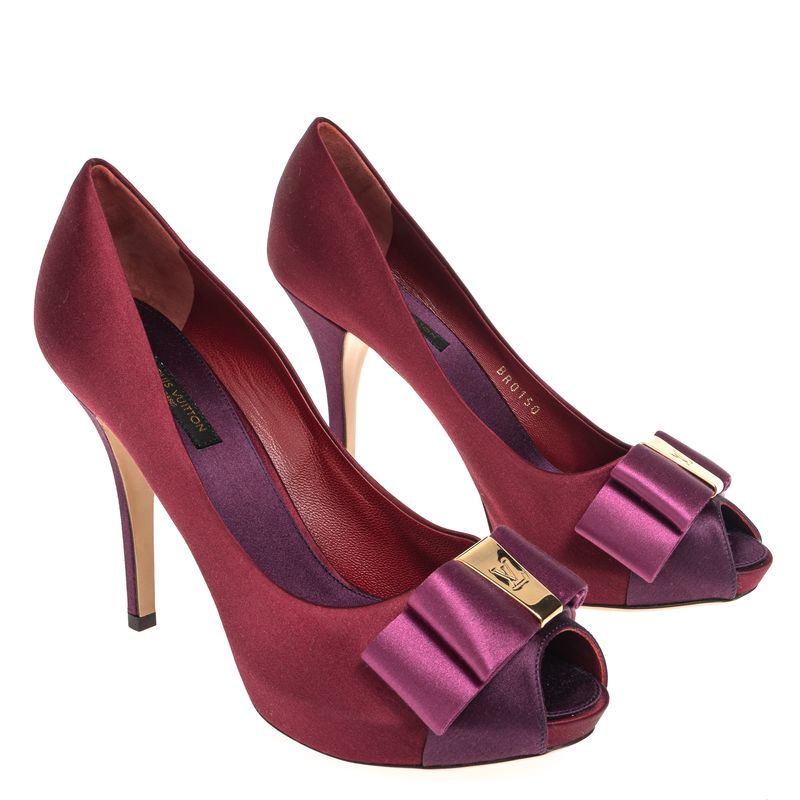 Sapato-Louis-Vuitton-Peep-Toe-Cetim-Bordo