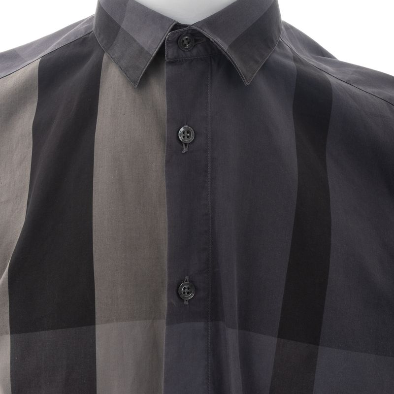 Camisa-Burberry-Xadrez-Cinza-Escuro