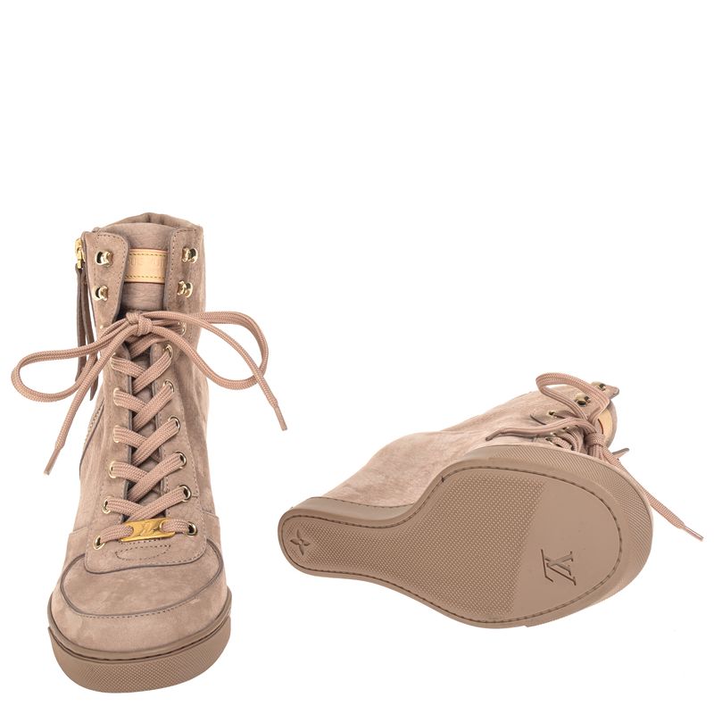 Bota-Louis-Vuitton-Anabela-Camurca-Bege