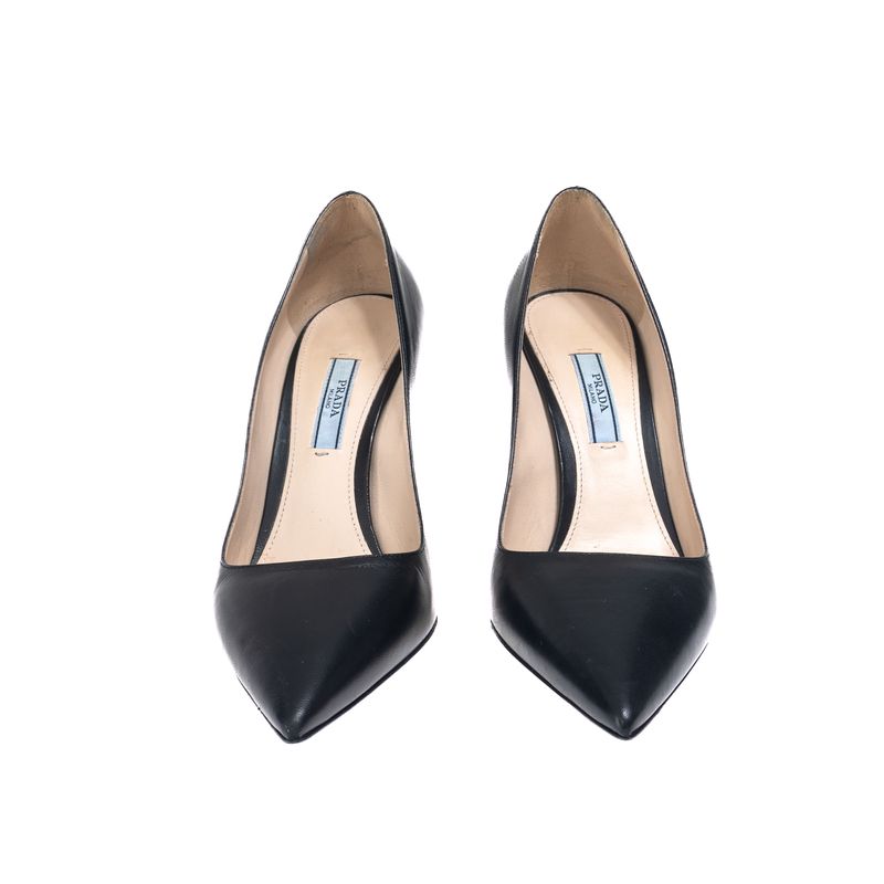Scarpin-Prada-Couro-Preto