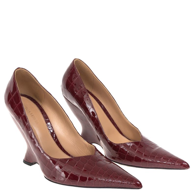 Sapato-Bottega-Veneta-Texturizado-Vinho