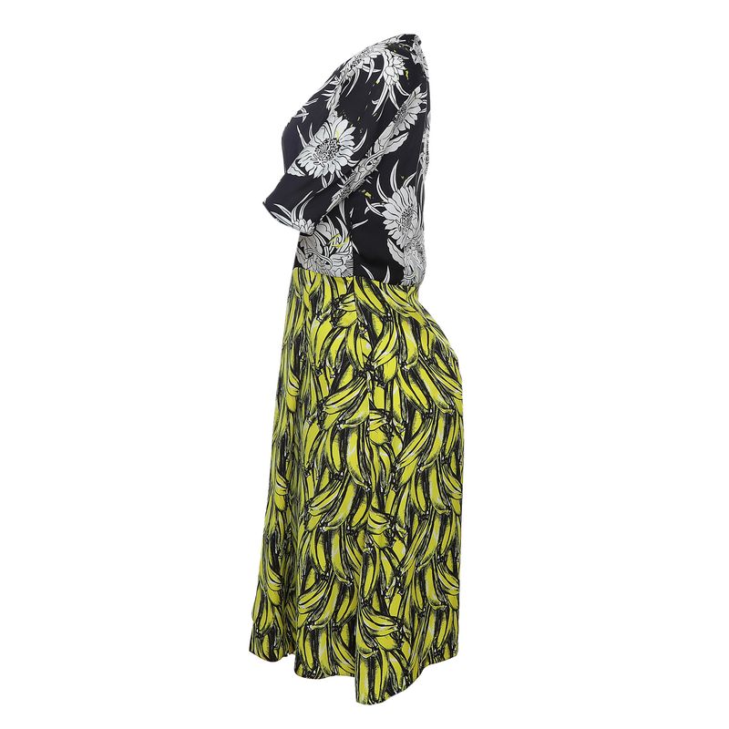 Vestido-Prada-Estampa-Flores-e-Bananas