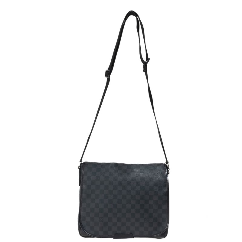 Bolsa-Louis-Vuitton-Messenger-District-Damier-Graphite