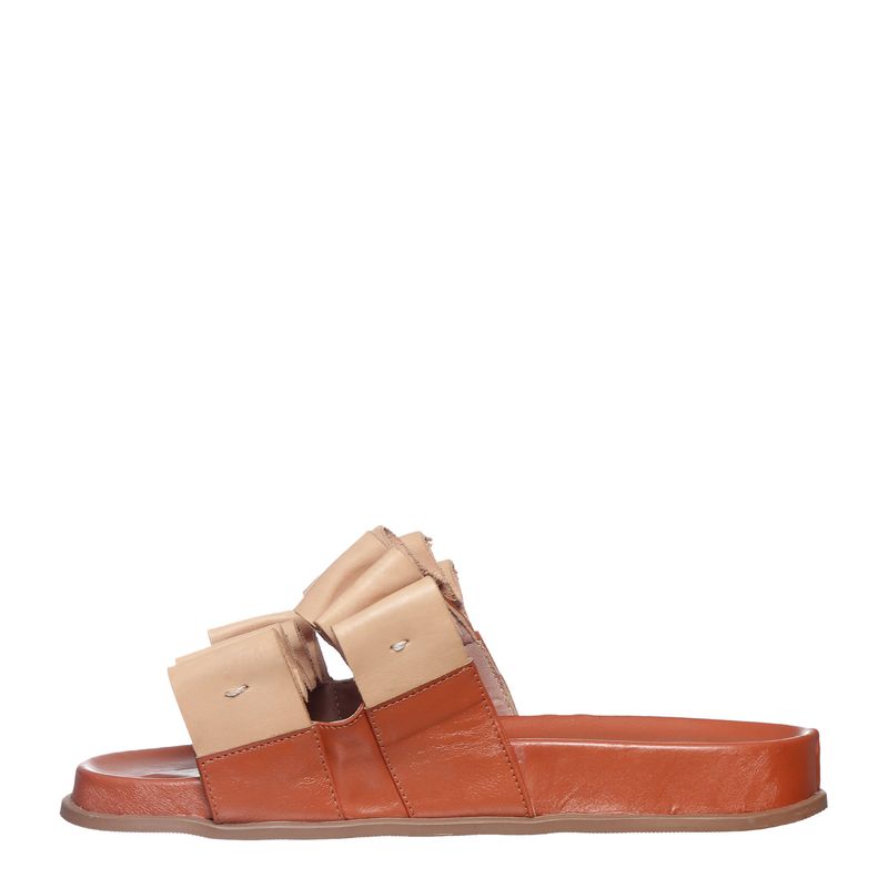 Sandalia-Detalhe-Ondas-Couro-Marrom-