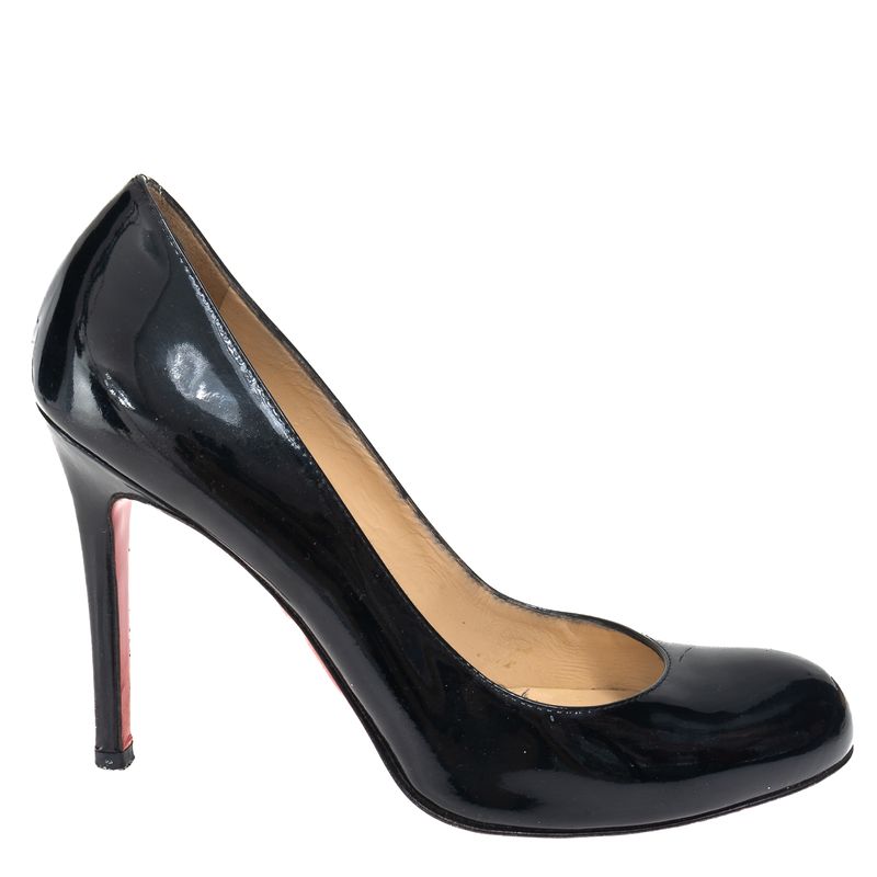 300243-Sapato-de-Salto-Christian-Louboutin-Verniz-Preto-1.JPG