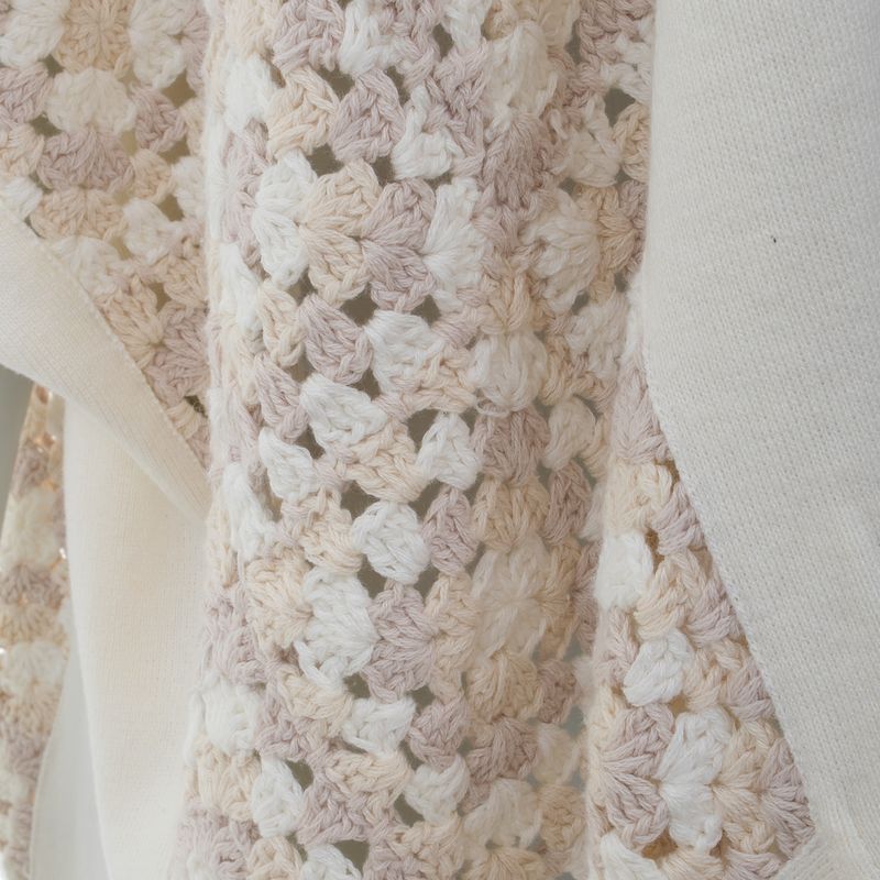 Poncho-Mixed-Croche-Branco-e-Bege