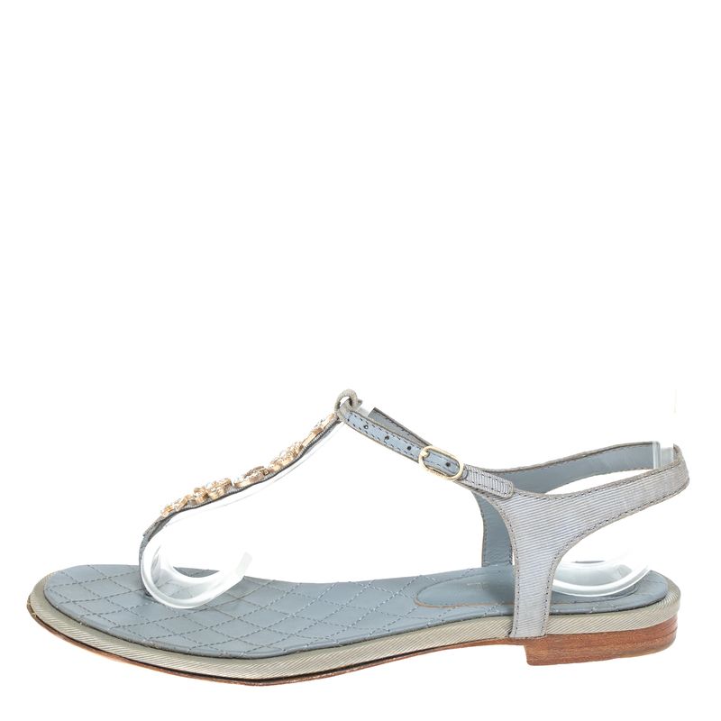 Sandalia-Chanel-Rasteira-Berloques