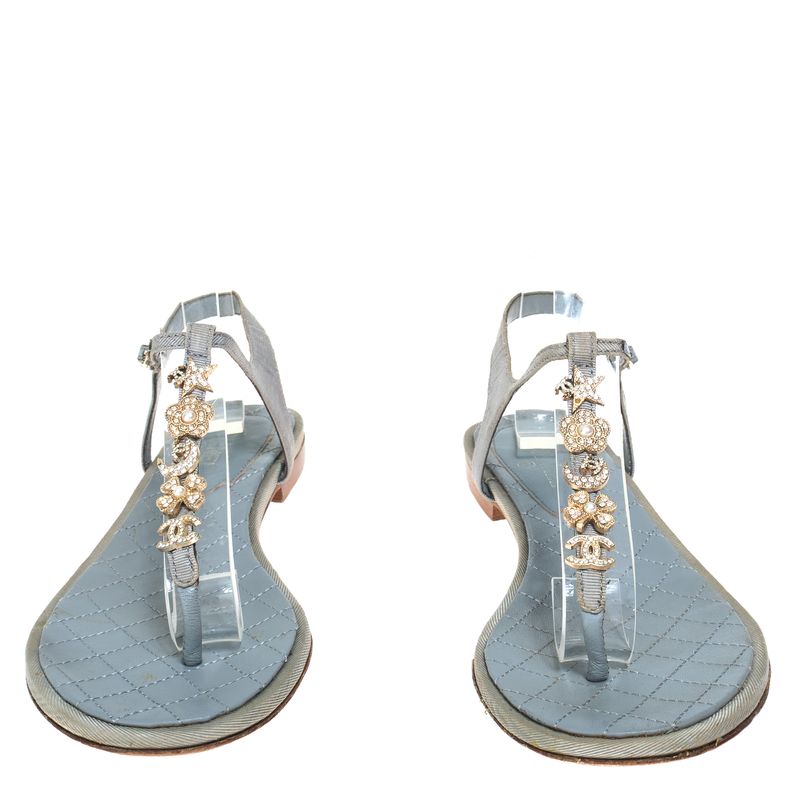 Sandalia-Chanel-Rasteira-Berloques