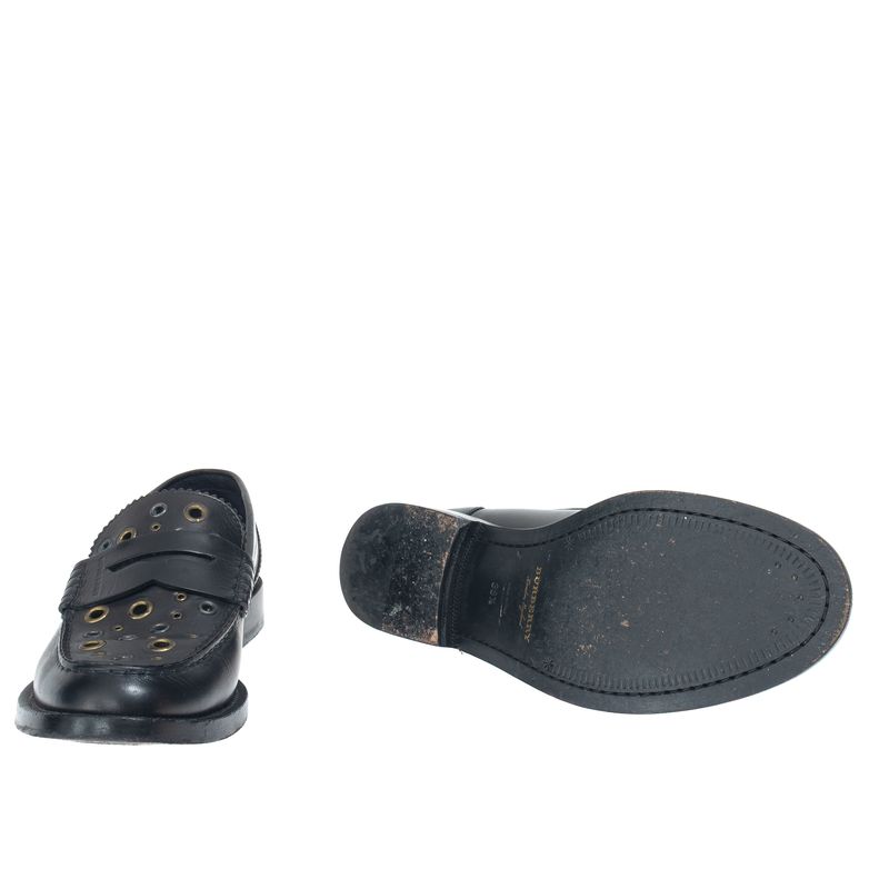 Mocassim-Burberry-com-Ilhos-Preto