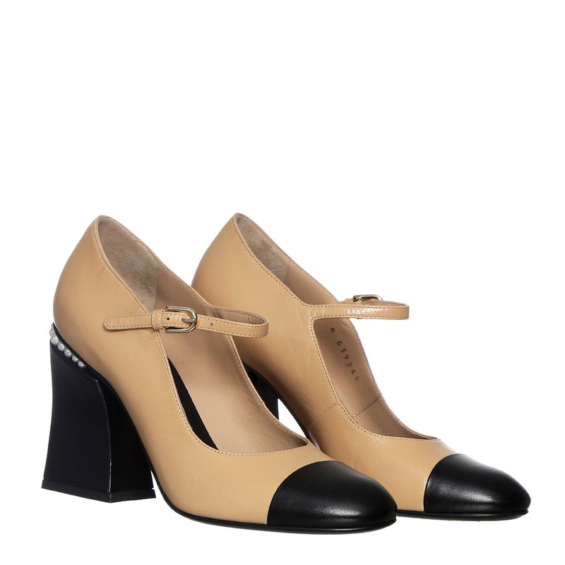 Sapato-Chanel-Couro-Bicolor-Detalhe-Perola