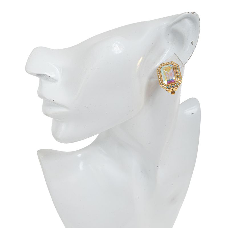 Brinco-de-Pressao-Swarovski-Furtacor