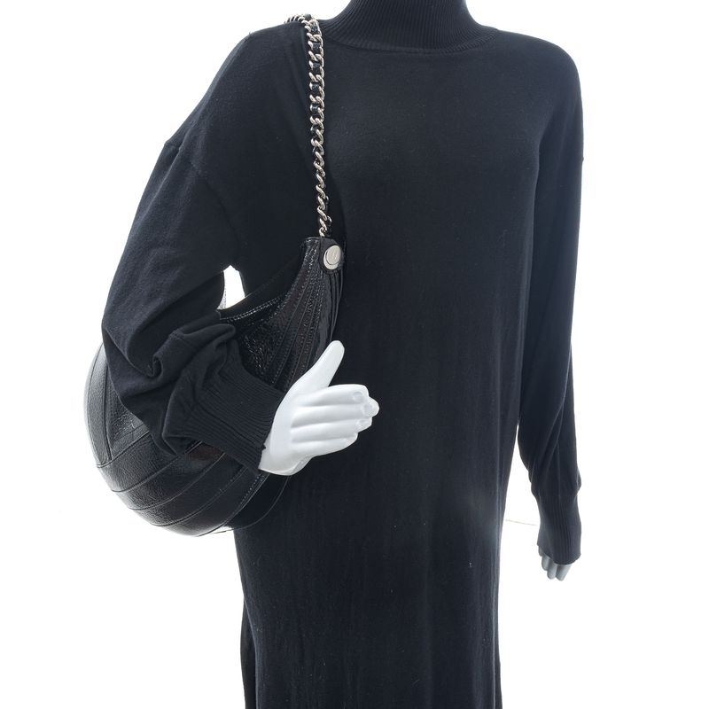 Bolsa-Chanel-Crumpled-Patent-Droplet-Preta