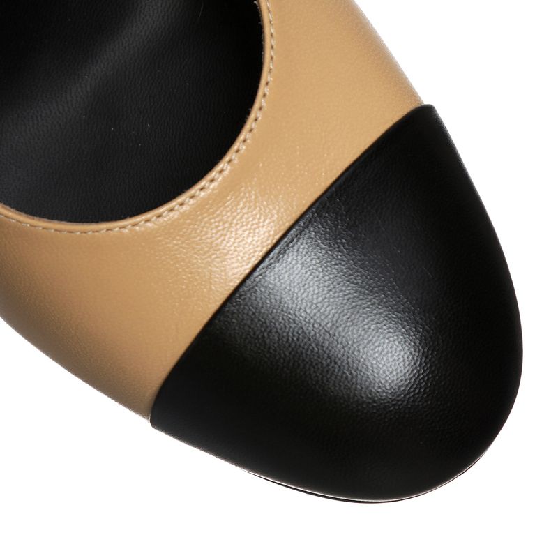 Sapato-Chanel-Couro-Bicolor-Detalhe-Perola
