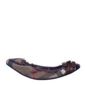Sapatilha Burberry Fivela Housecheck e Bege