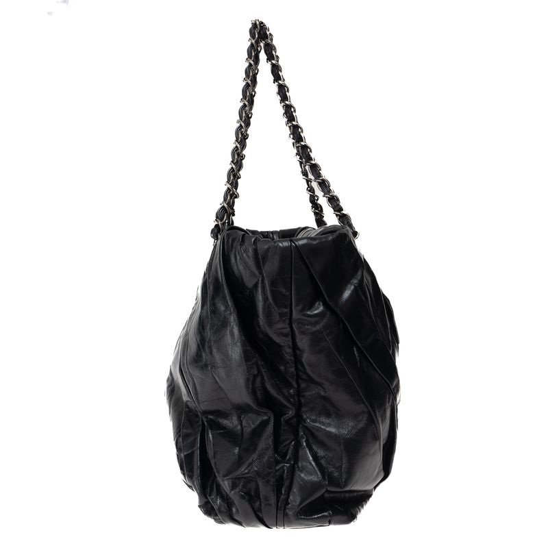 Bolsa-Chanel-Twisted-Lambskin-Preta