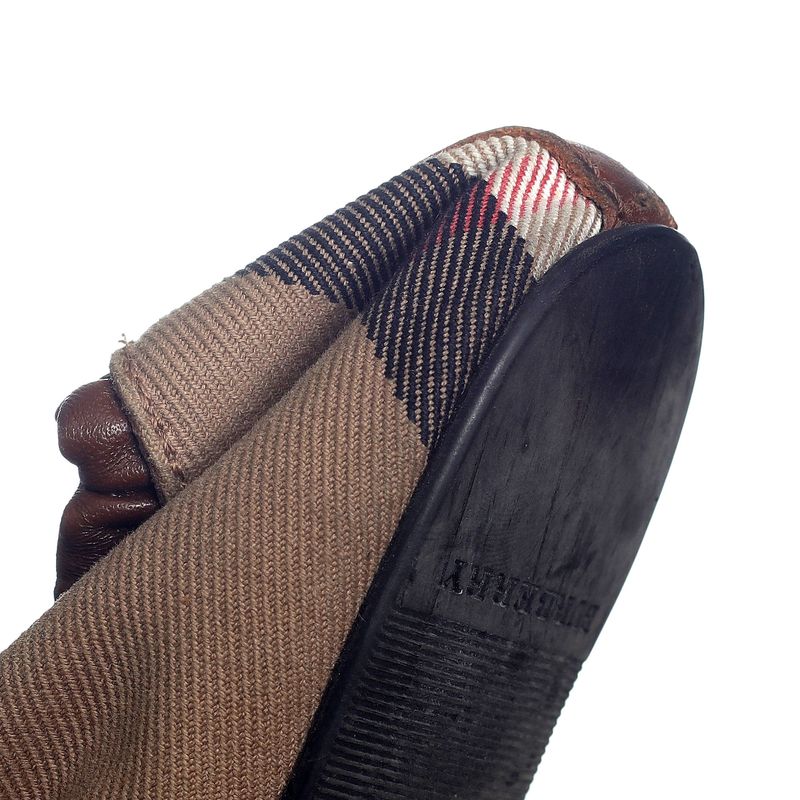 Sapatilha-Burberry-Fivela-Housecheck-e-Bege