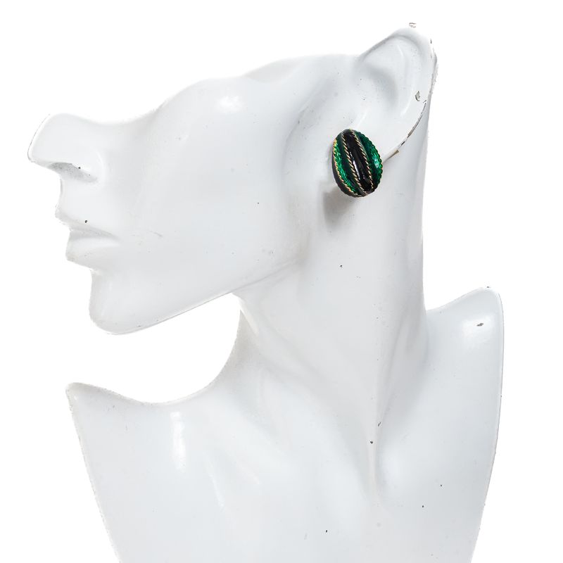 Brinco-de-Pressao-Esmaltado-Verde