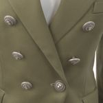 Blazer-Balmain-em-La-Verde