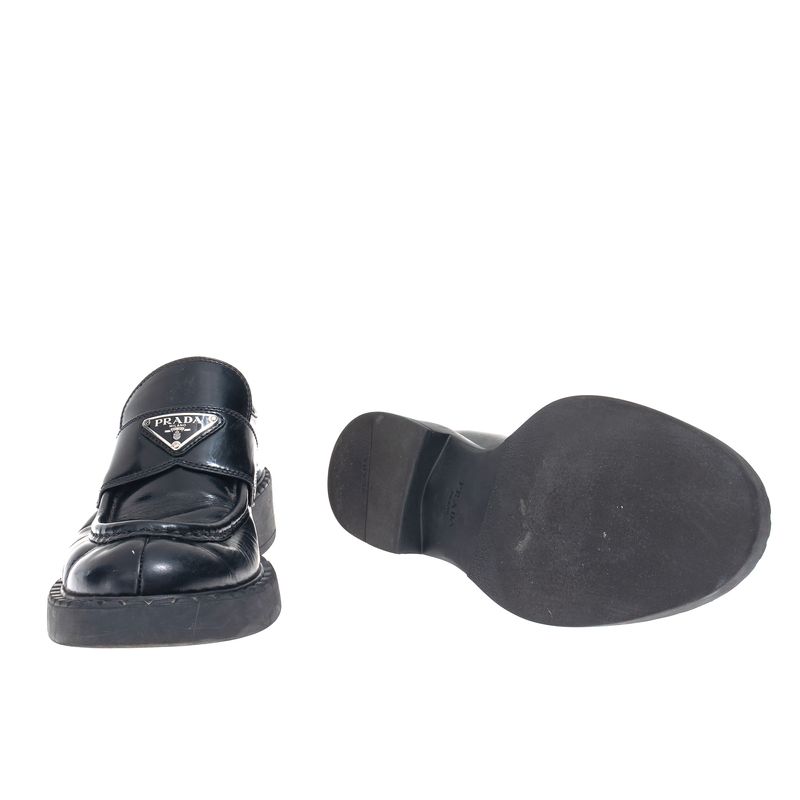 Mocassim-Prada-Chocolate-em-Couro-Preto