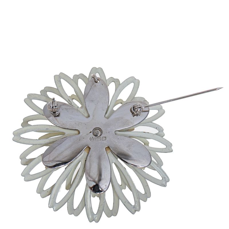 Broche-Flor-Branco-e-Prateado