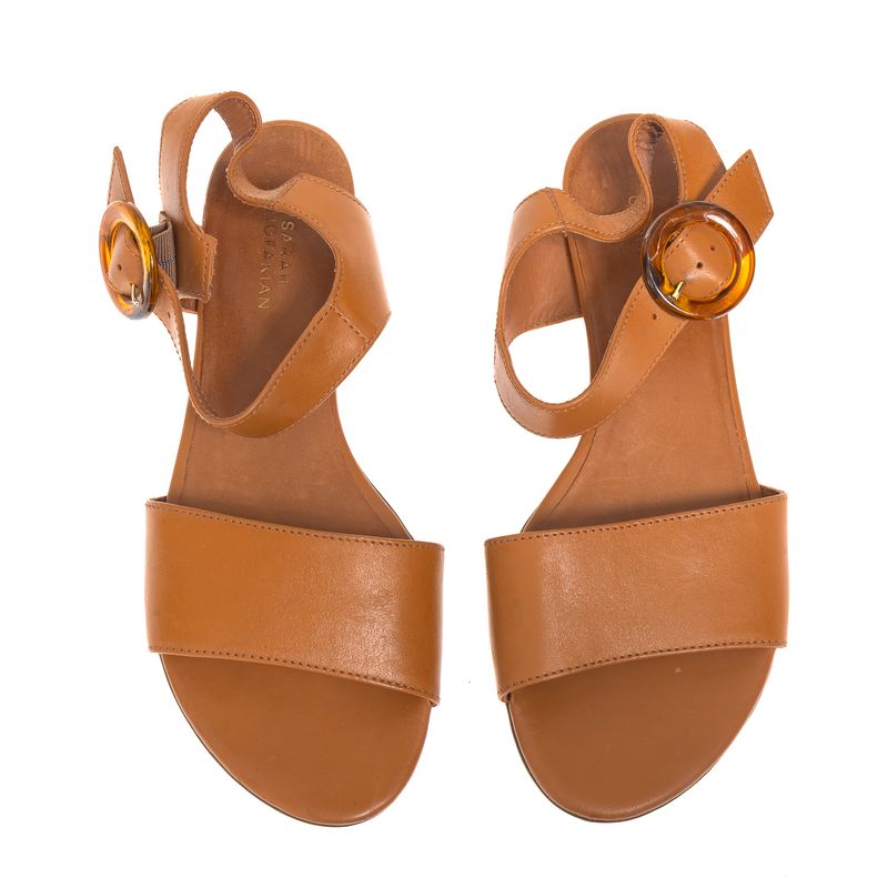 Sandalia-Sarah-Chofakian-Rasteira-Studio-123-Caramelo